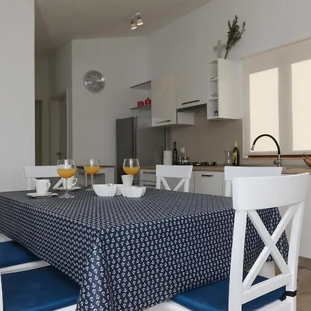 Secluded Fisherman's Cove Prapratna - Prapatna Holiday home *