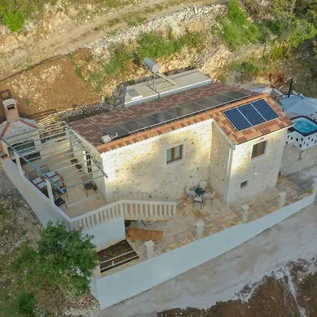 Secluded Fisherman's Cove Prapratna - Prapatna Holiday home